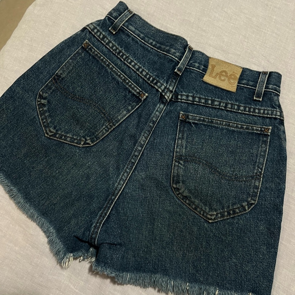 Vintage “Lee” High Waisted Cut Off Shorts (Size 27)